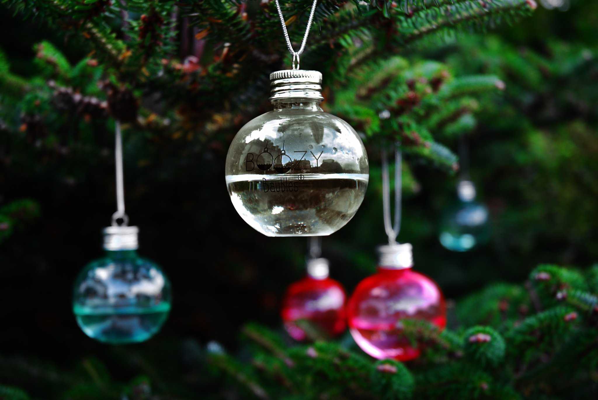 Palle Di Natale Foto.Le Palle Di Natale Alcoliche Dove E Come Acquistarle La Polpetta Sui Tacchi